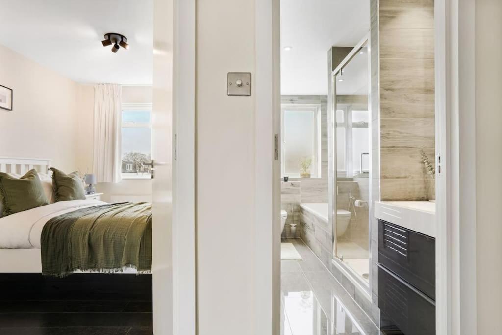 The Camden Suite Bright & Beautiful 2-Bed City Retreat Londra Esterno foto